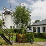 De Oude Melkfabriek 4* Валкенсвард