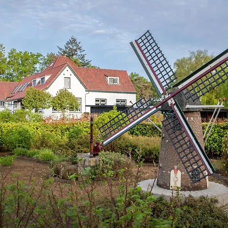 De Oude Melkfabriek Couette-café 4*